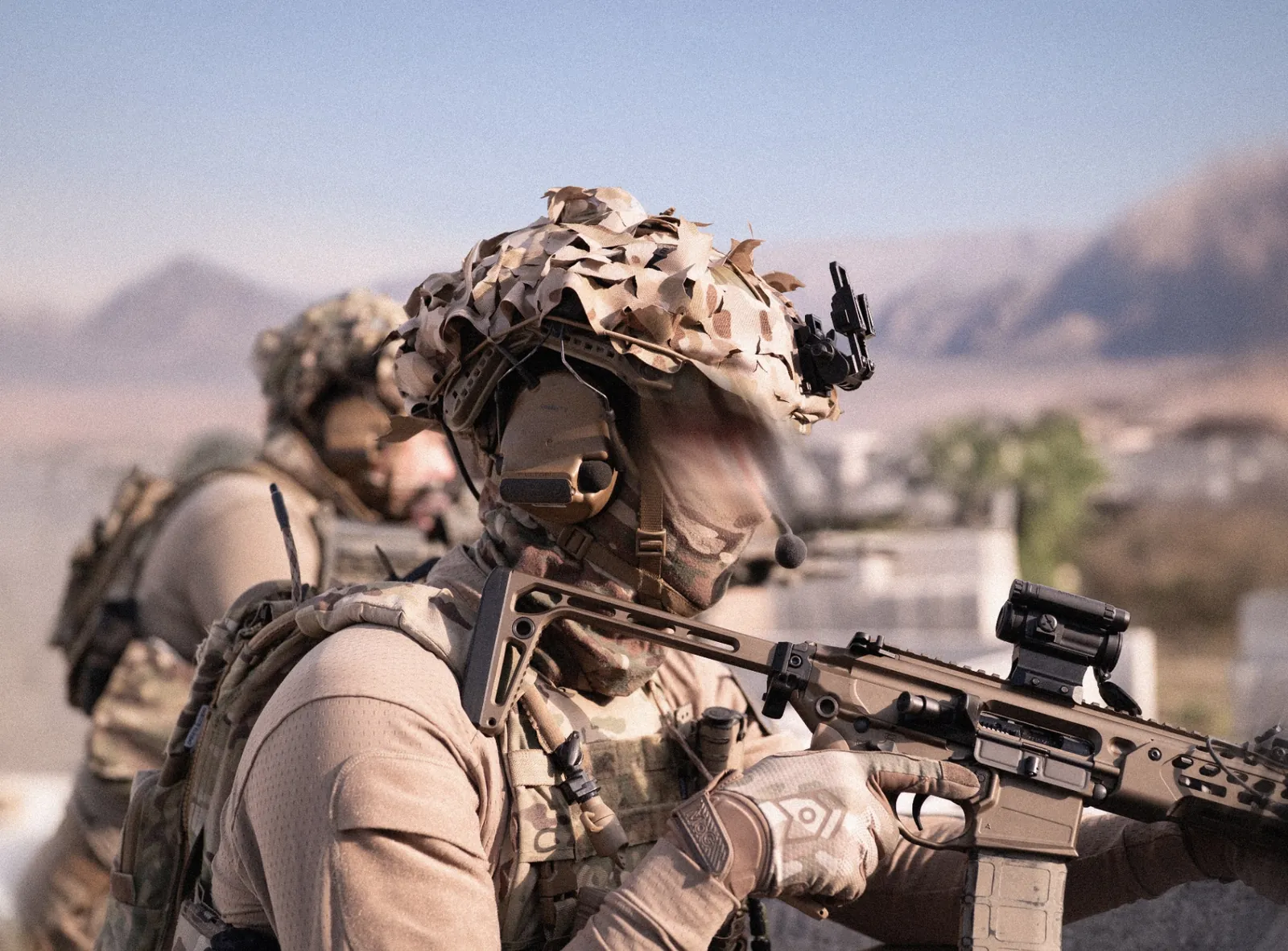 Operateur tactique exercice terrain — Danger Dynamics, production photo defense