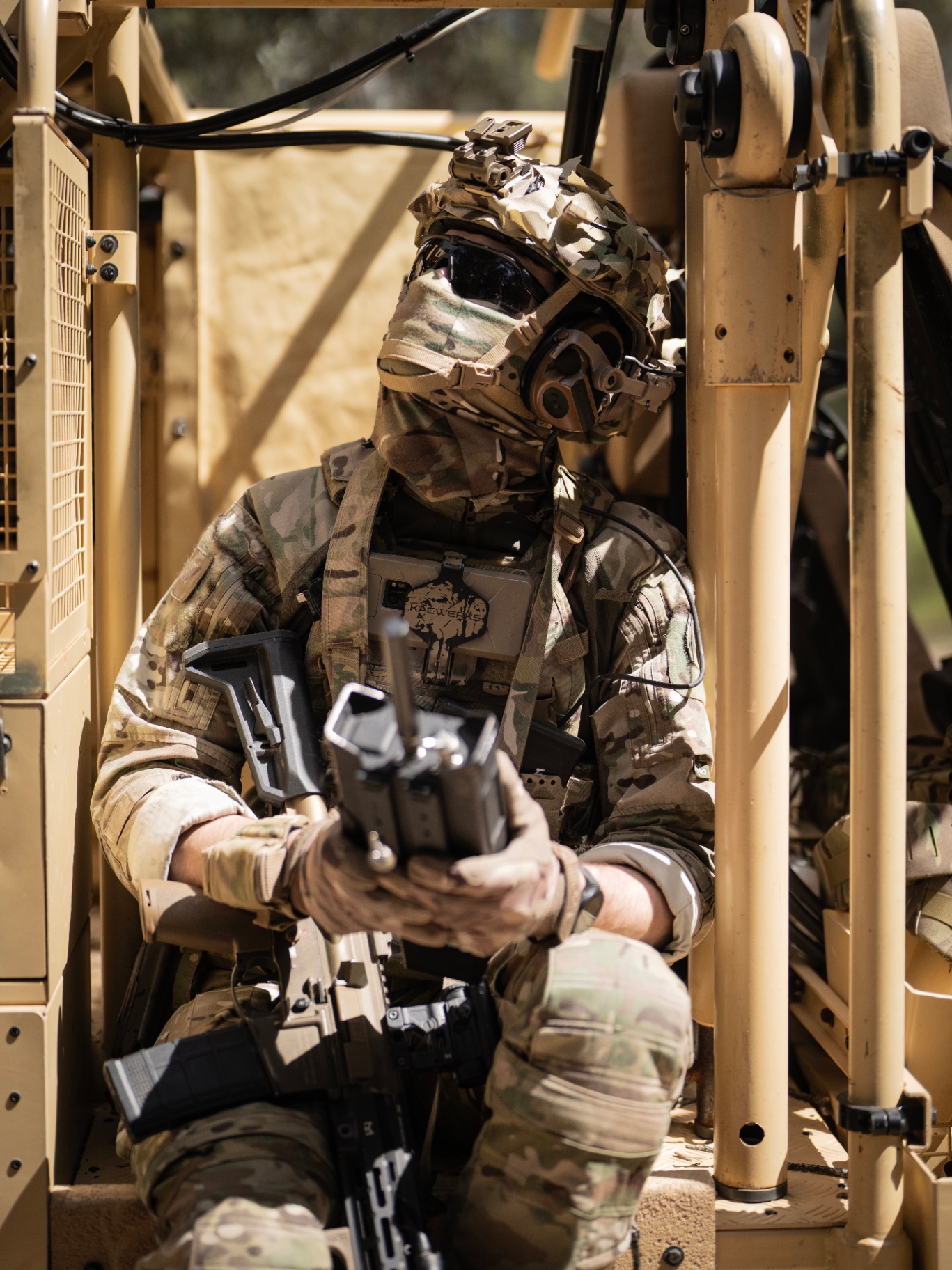 Operateur tactique terrain defense — Danger Dynamics, production photo defense