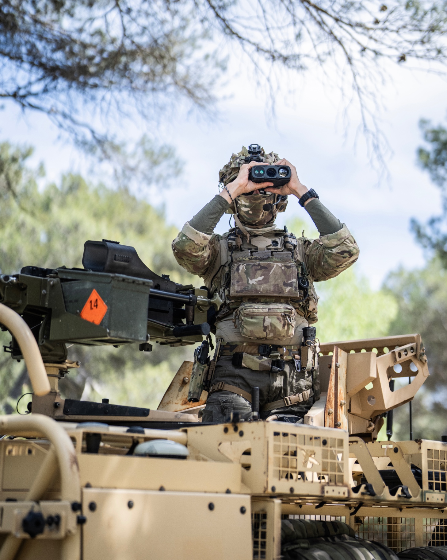 Operateur tactique vehicule blinde — Danger Dynamics, production photo defense