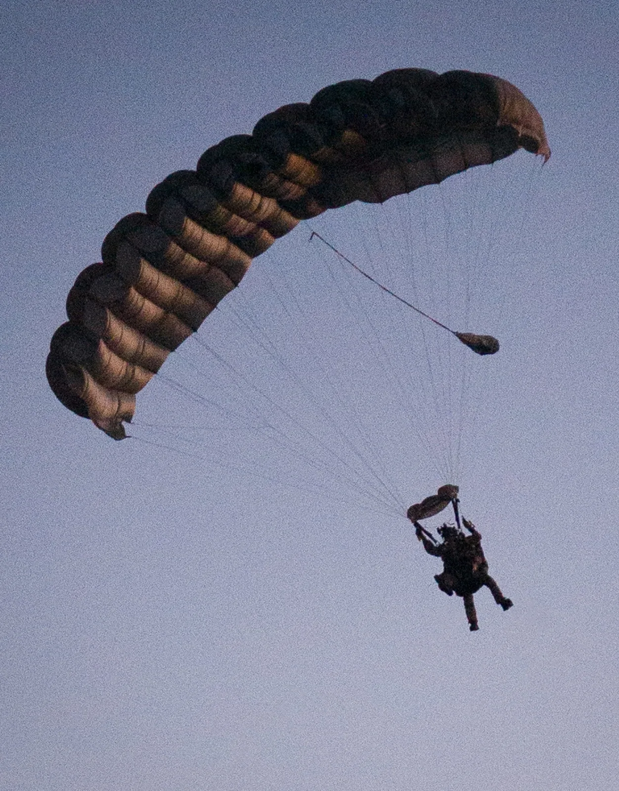 Parachutiste militaire