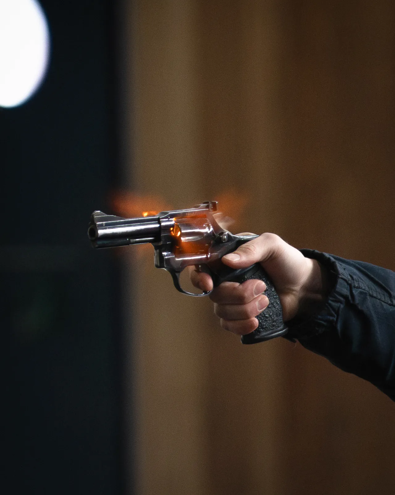 Tir revolver evenement defense 2025 — Danger Dynamics, production photo defense